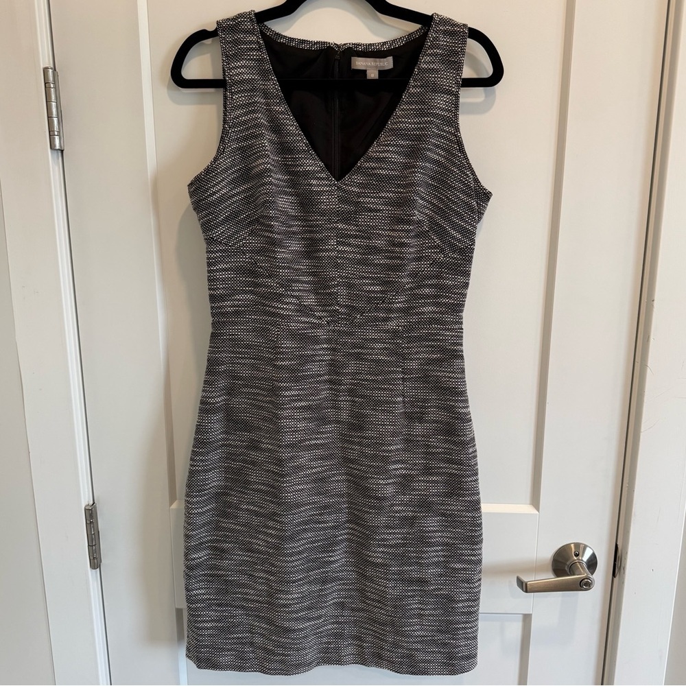 Banana Republic Woven Sleeveless Tweed Sheath Dress Gray